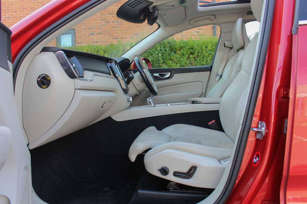 Volvo XC60 2.0 D4 Momentum Awd Geartronic Grey #39