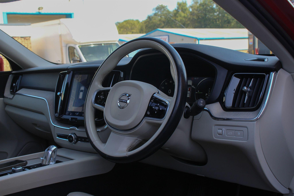 Volvo XC60 2.0 D4 Momentum Awd Geartronic Grey #78