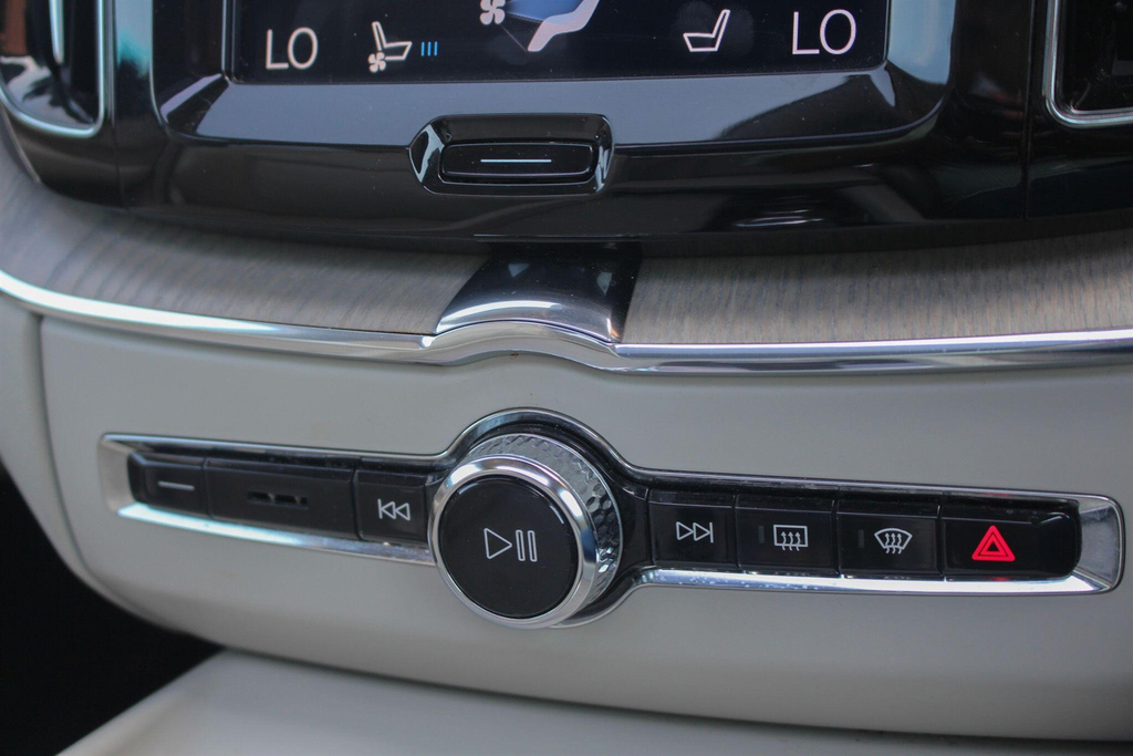 Volvo XC60 2.0 D4 Momentum Awd Geartronic Grey #59