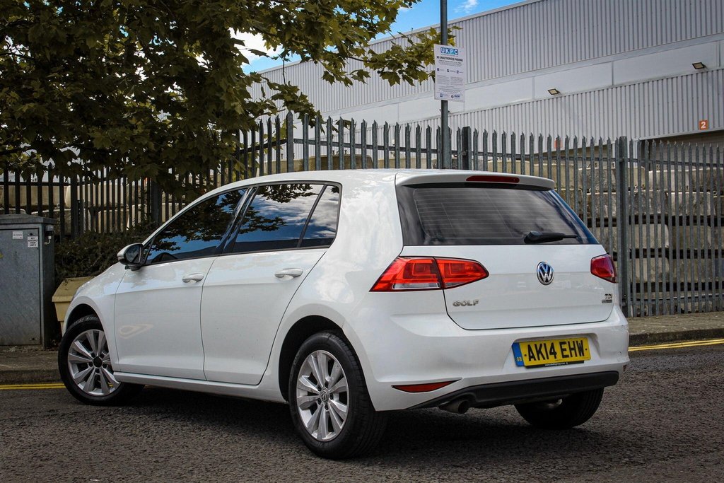 Volkswagen Golf 1.6 Tdi Bluemotion Tech Se Euro 5 Ss AK14EHW White #3