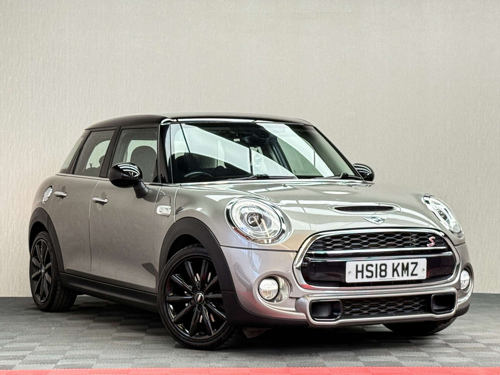 Mini Hatch Cooper S Hatchback Euro 6 Ss HS18KMZ Silver