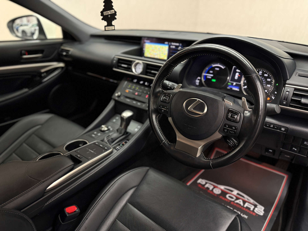 Lexus RC Luxury Coupe Hybrid E-cvt Euro 6 Ss White #3