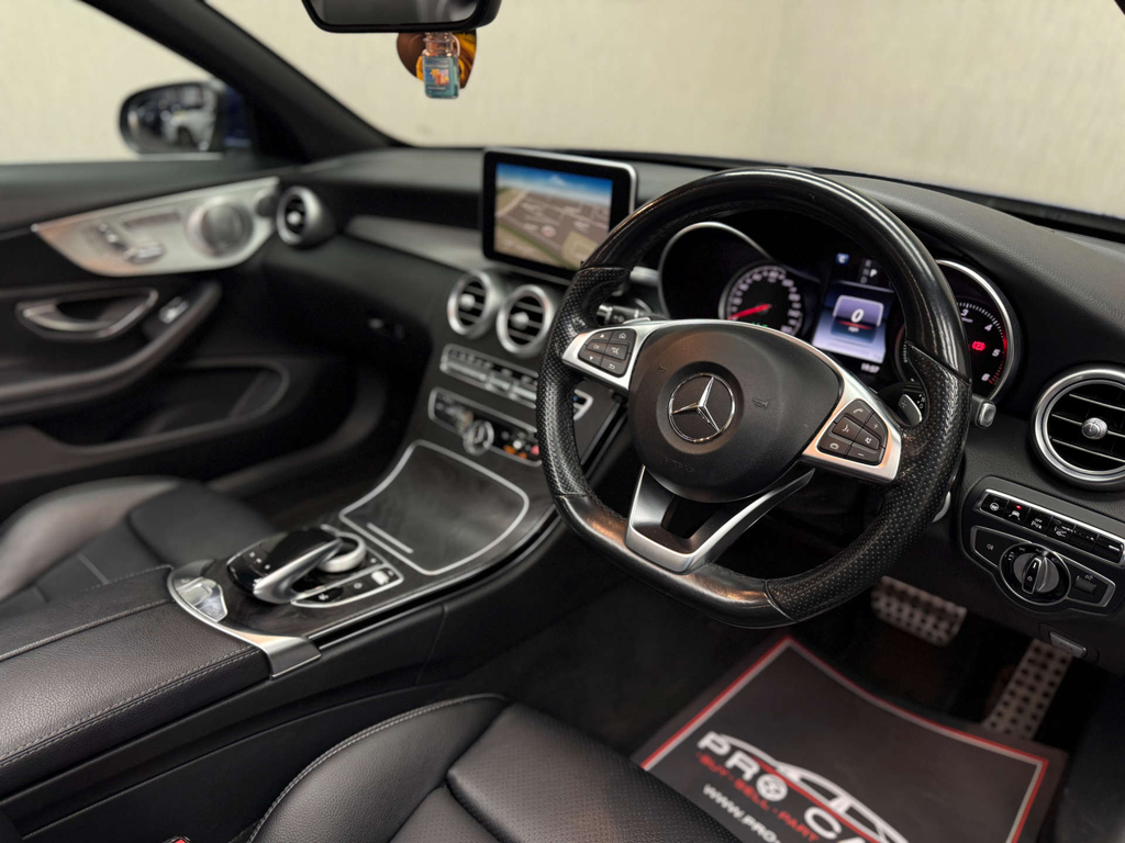 Mercedes-Benz C Class Amg Line Premium Plus Cabriolet G-tronic #3