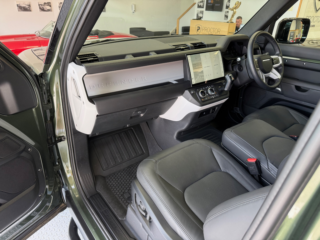 Land Rover Defender 90 3.0 D250 Hard Top X-dynamic Se 3 Seat Grey #30