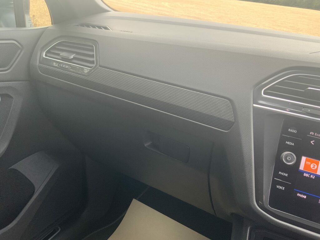 Volkswagen Tiguan 1.5 Etsi Mhev R-line Dsg Euro 6 Ss Black #24