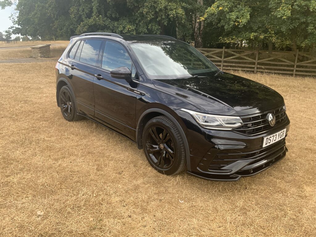 Volkswagen Tiguan 1.5 Etsi Mhev R-line Dsg Euro 6 Ss Black #1