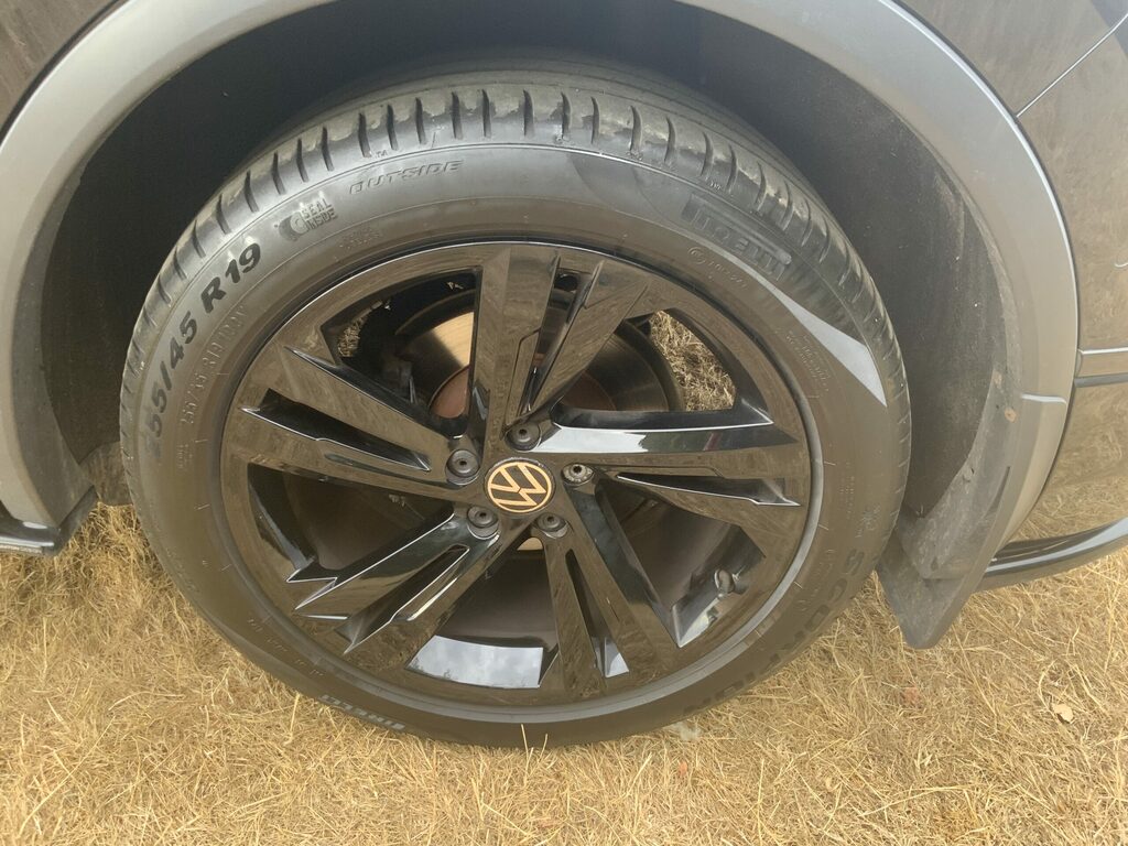 Volkswagen Tiguan 1.5 Etsi Mhev R-line Dsg Euro 6 Ss Black #17