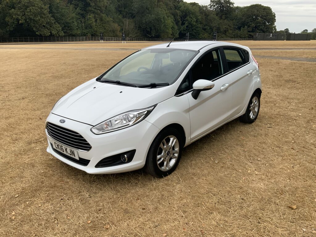 Ford Fiesta Zetec 1.0 Ecoboost Hatchback White #5