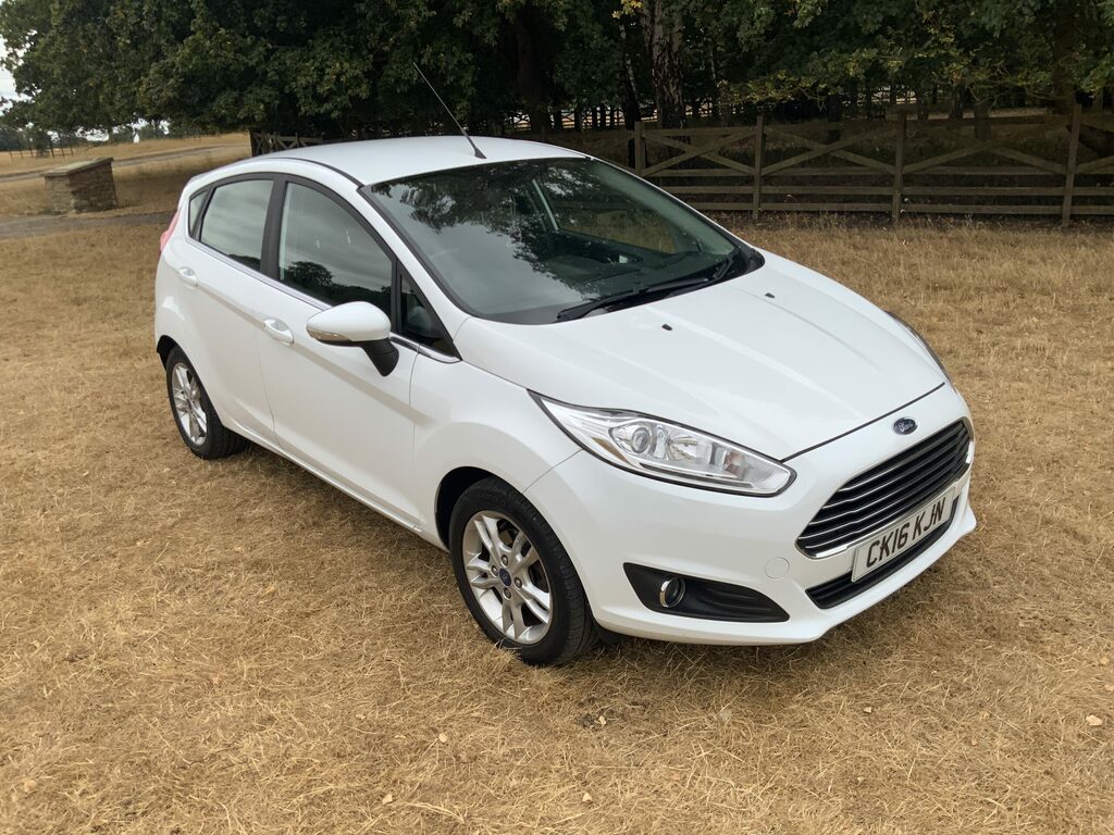 Ford Fiesta Zetec 1.0 Ecoboost Hatchback White