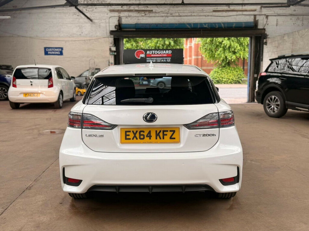 Lexus CT 1.8 Advance Cvt Hatchback White #5