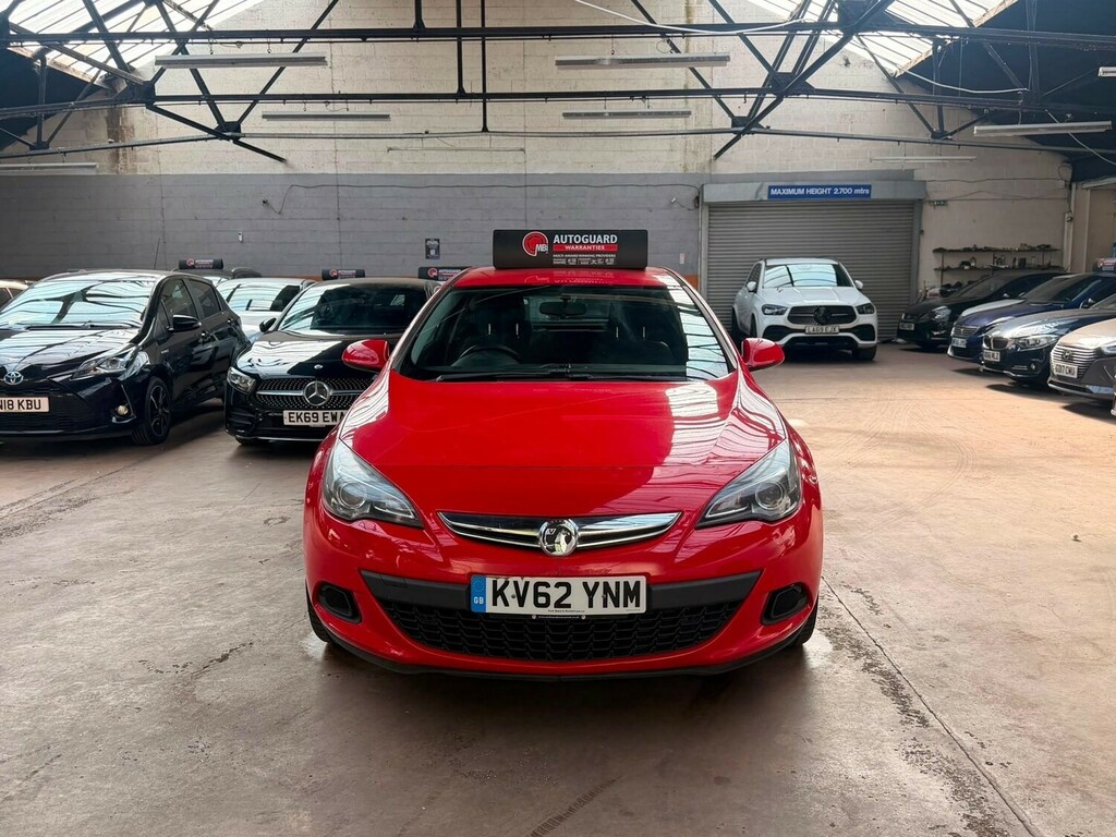 Vauxhall Astra GTC 2.0 Cdti Sri Coupe Euro 5 Ss White #14