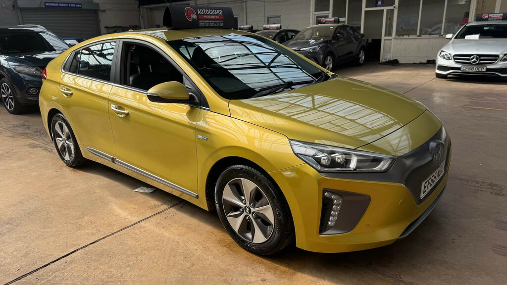 Hyundai Ioniq 88Kw Premium Se 28Kwh Hatchback Yellow