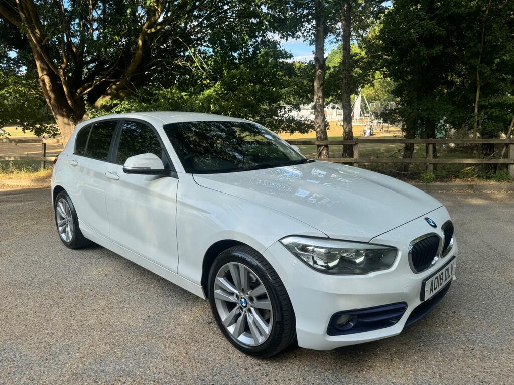 BMW 1 Series Sport White