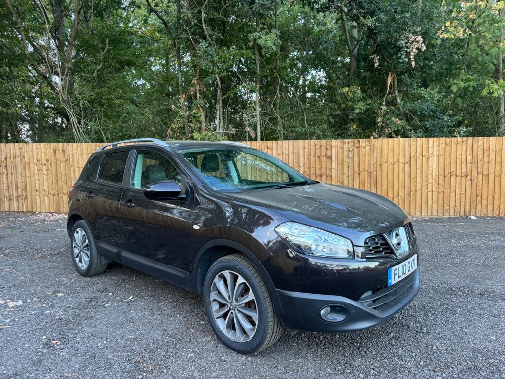Nissan Qashqai Petrol Black #1