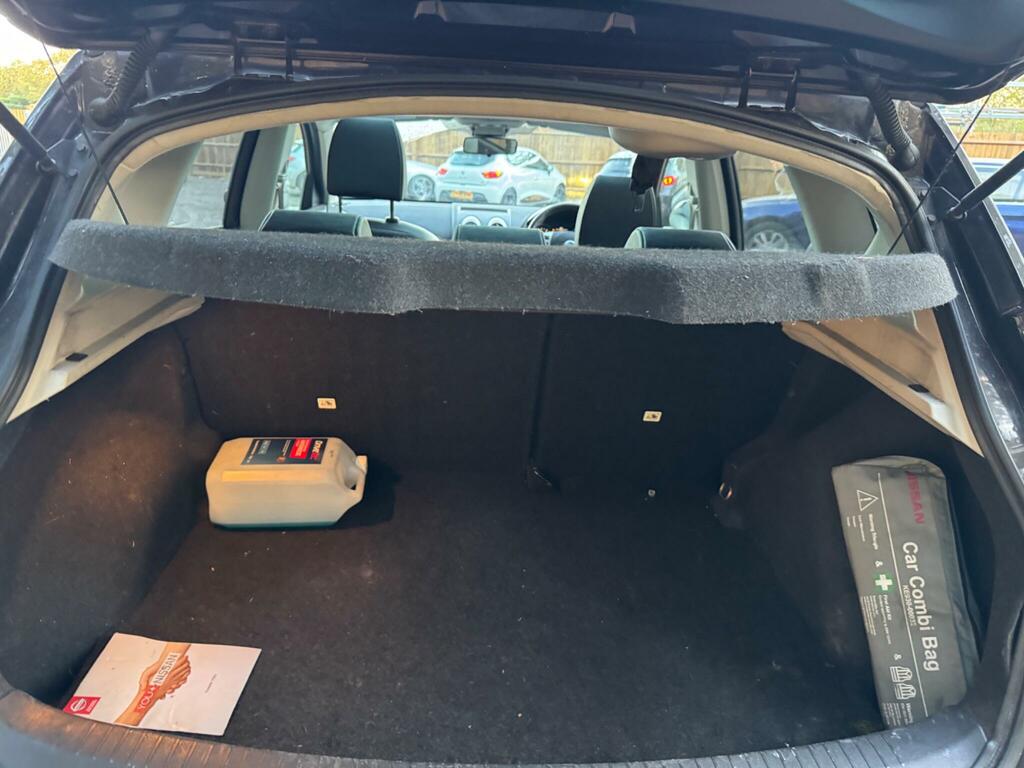 Nissan Qashqai Petrol Black #10