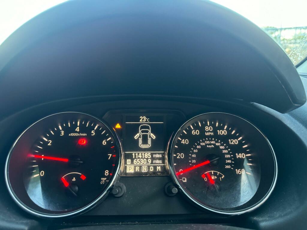 Nissan Qashqai Petrol Black #26