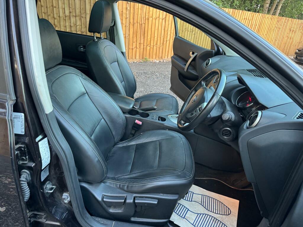 Nissan Qashqai Petrol Black #23