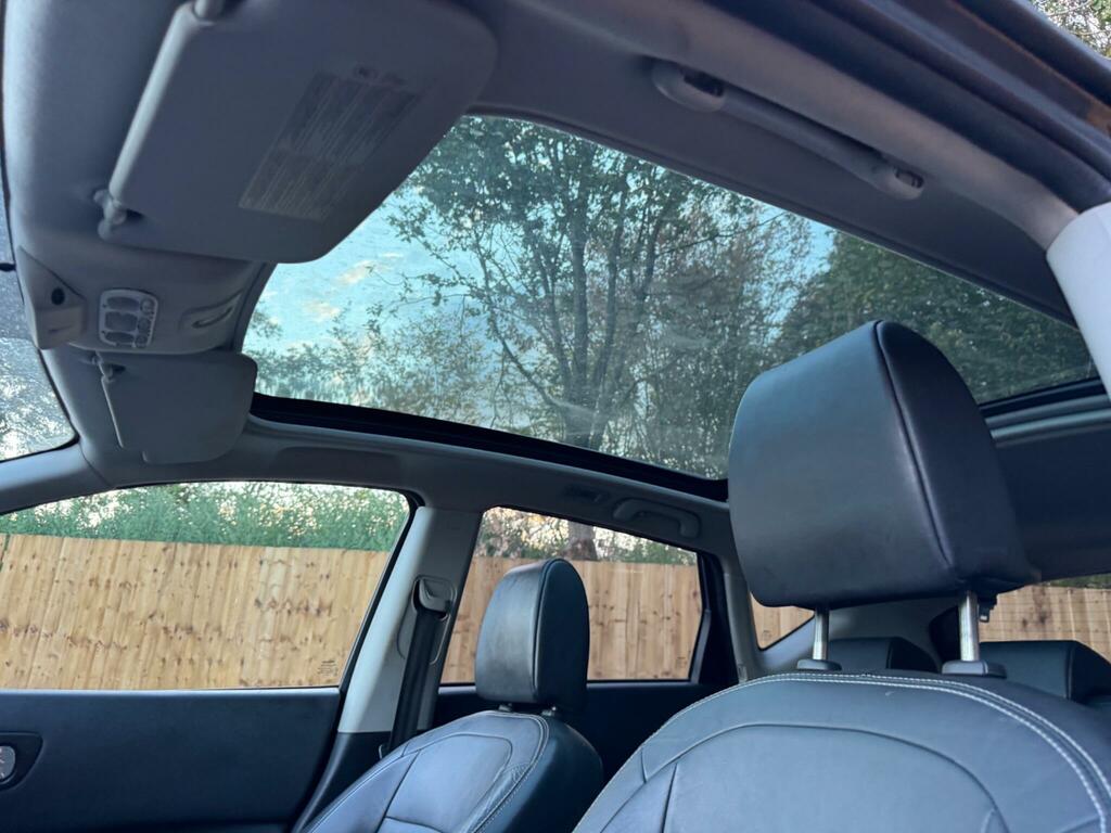 Nissan Qashqai Petrol Black #19