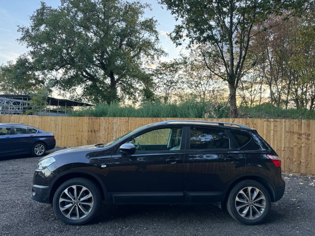 Nissan Qashqai Petrol Black #6