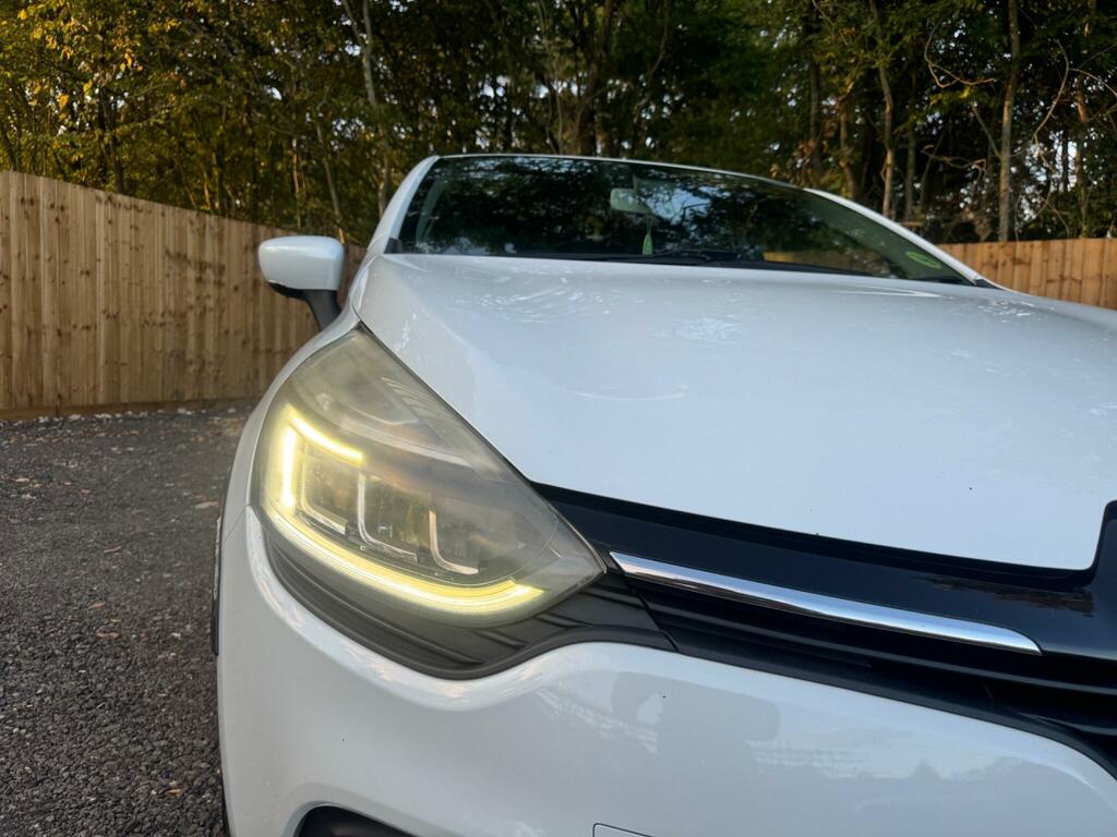 Renault Clio Dynamique S Nav White #5