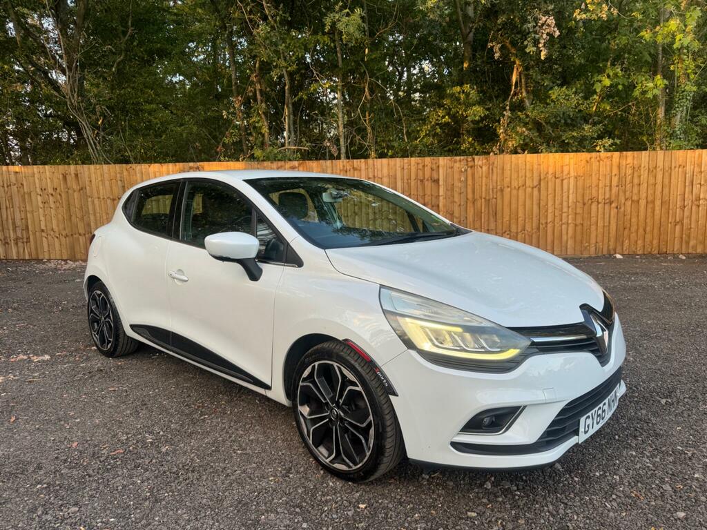 Renault Clio Dynamique S Nav White