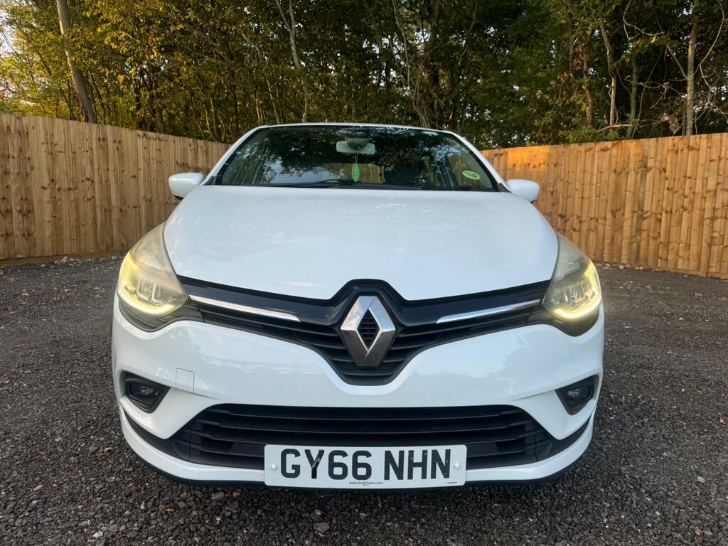 Renault Clio Dynamique S Nav White #4