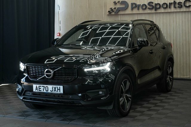 Volvo XC40 1.5H T5 Twin Engine Recharge 10.7Kwh R-design Suv Black #4