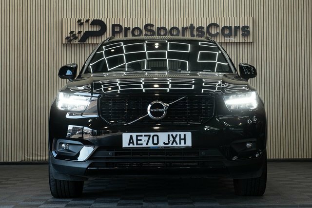 Volvo XC40 1.5H T5 Twin Engine Recharge 10.7Kwh R-design Suv Black #2