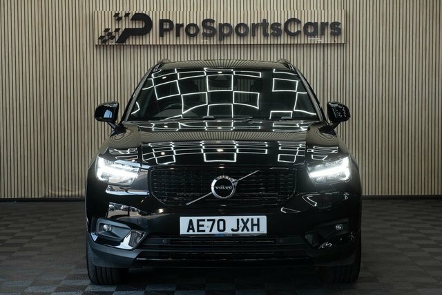 Volvo XC40 1.5H T5 Twin Engine Recharge 10.7Kwh R-design Suv Black #3