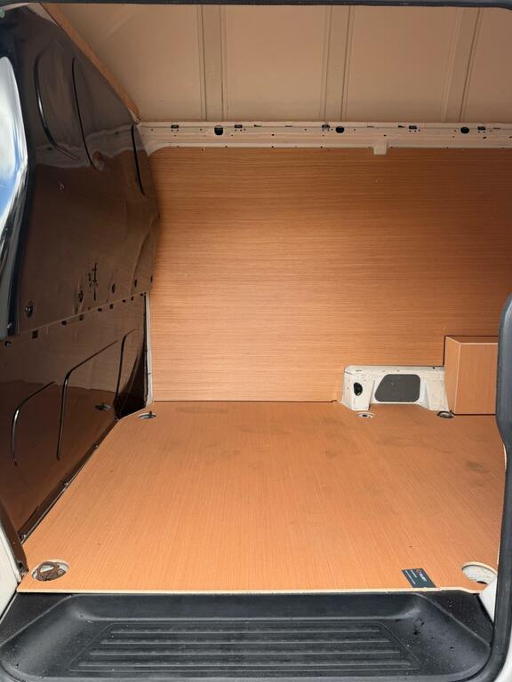 Volkswagen Transporter T28 Tdi Pv Highline Silver #29