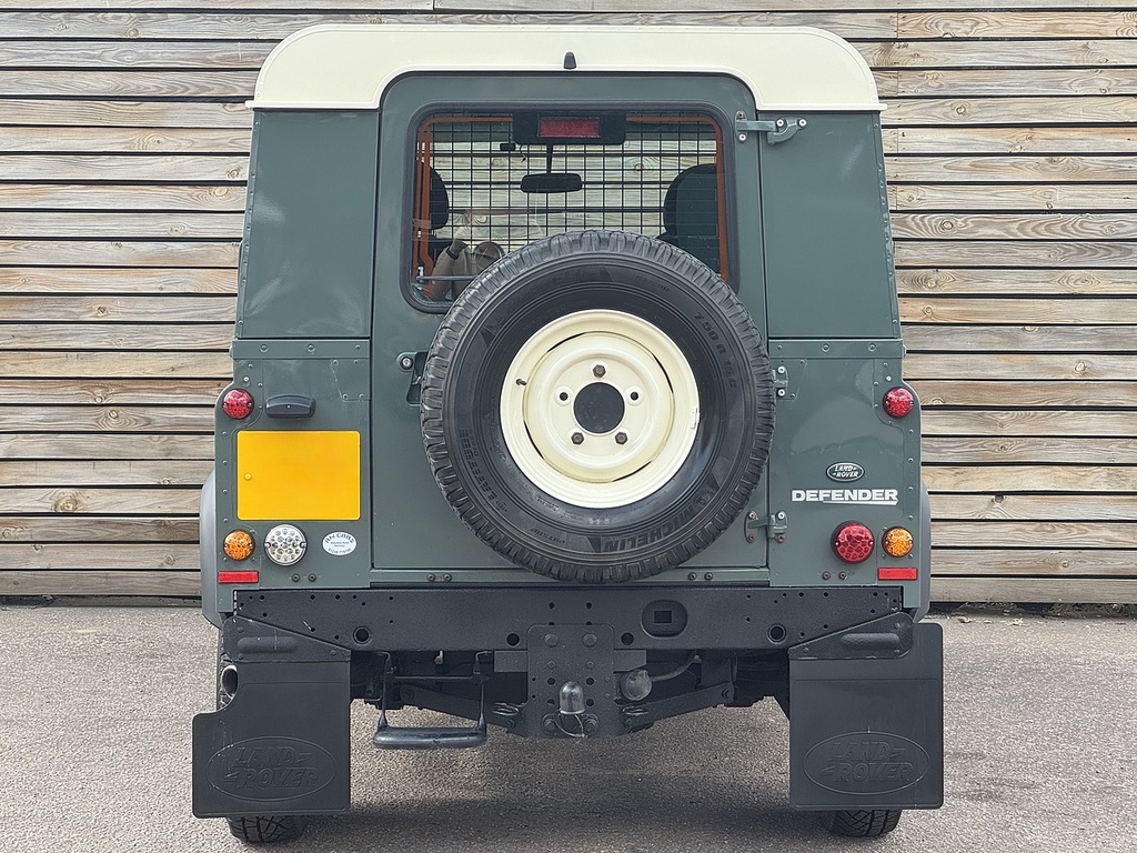 Land Rover Defender 90 Defender 90 Hard Top Td White #18