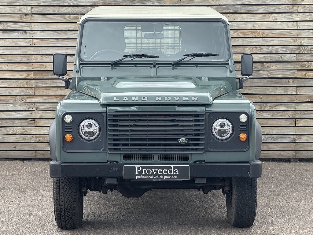 Land Rover Defender 90 Defender 90 Hard Top Td White #8