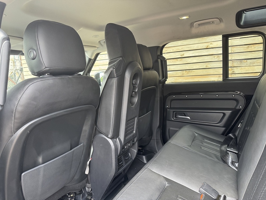 Land Rover Defender 110 P400e 110 X-dynamic Hse Grey #34