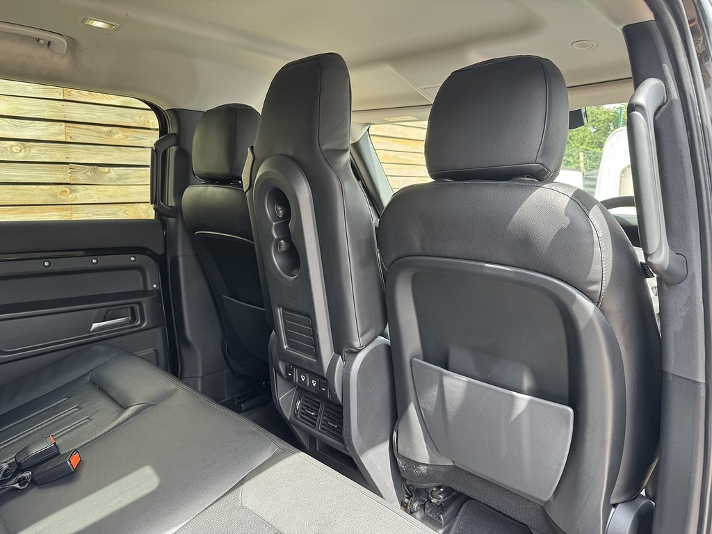Land Rover Defender 110 P400e 110 X-dynamic Hse Grey #13