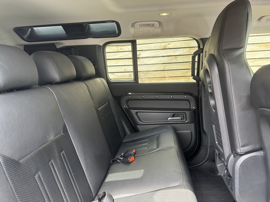 Land Rover Defender 110 P400e 110 X-dynamic Hse Grey #12