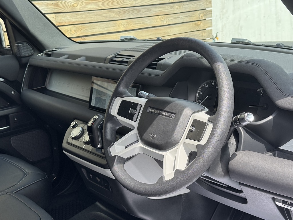 Land Rover Defender 110 P400e 110 X-dynamic Hse Grey #9