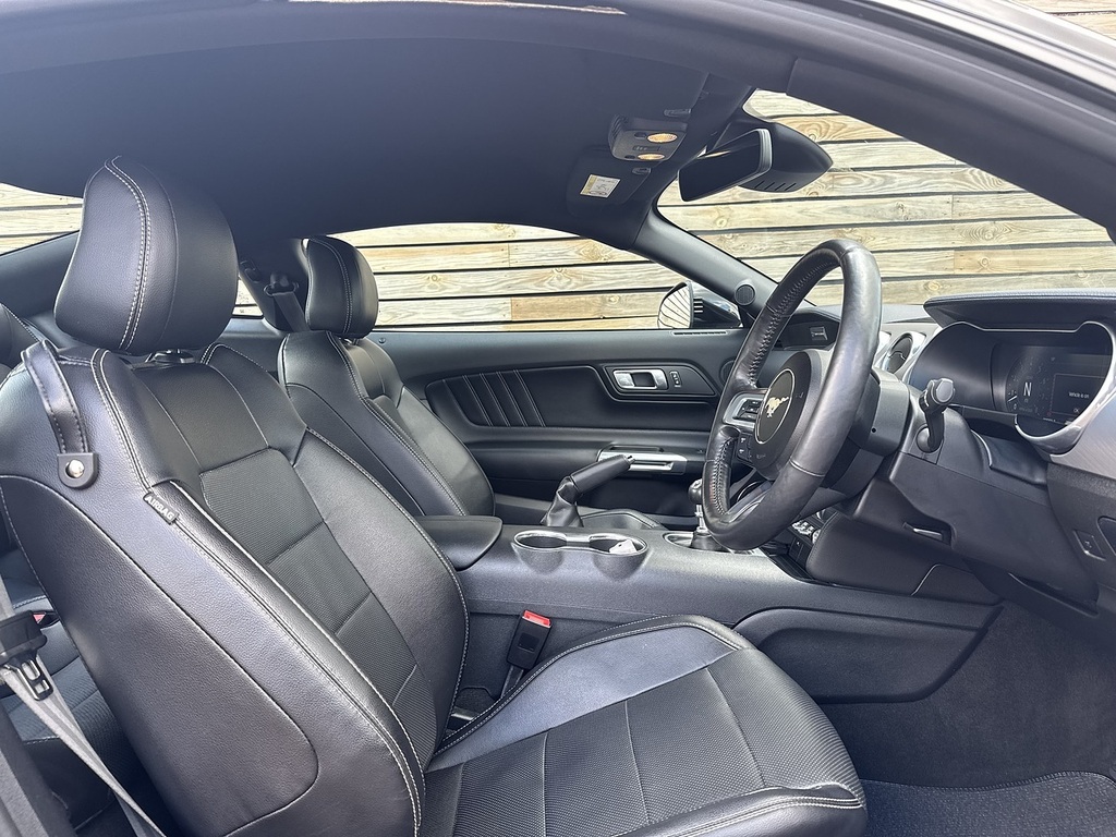 Ford Mustang 202222 V8 Gt Proper Muscle Car Black #2