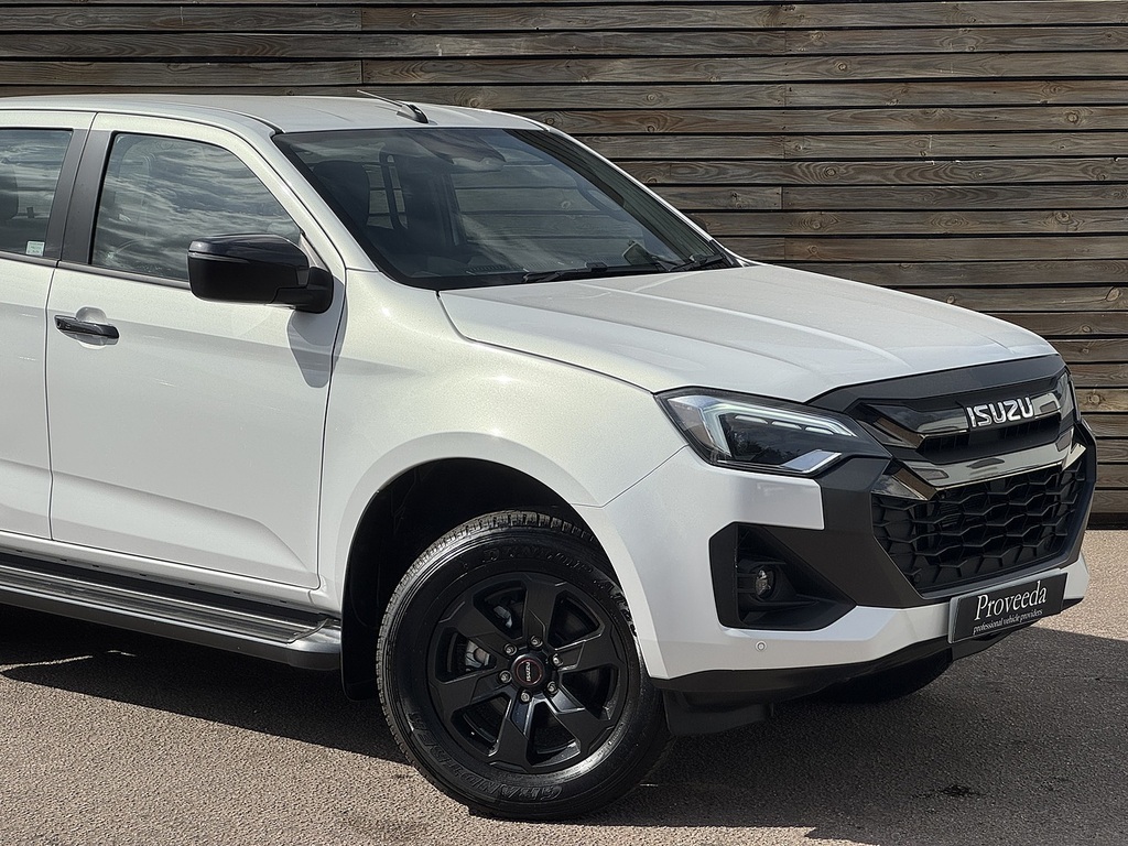Isuzu D-Max V-cross Dcb BW75ENK White #4