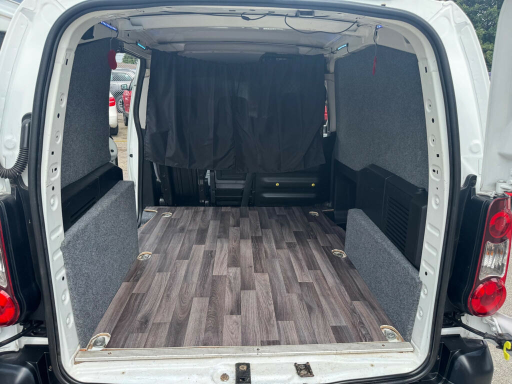 Peugeot Partner Hdi S L2 750 Red #30