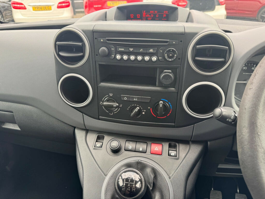 Peugeot Partner Hdi S L2 750 Red #42