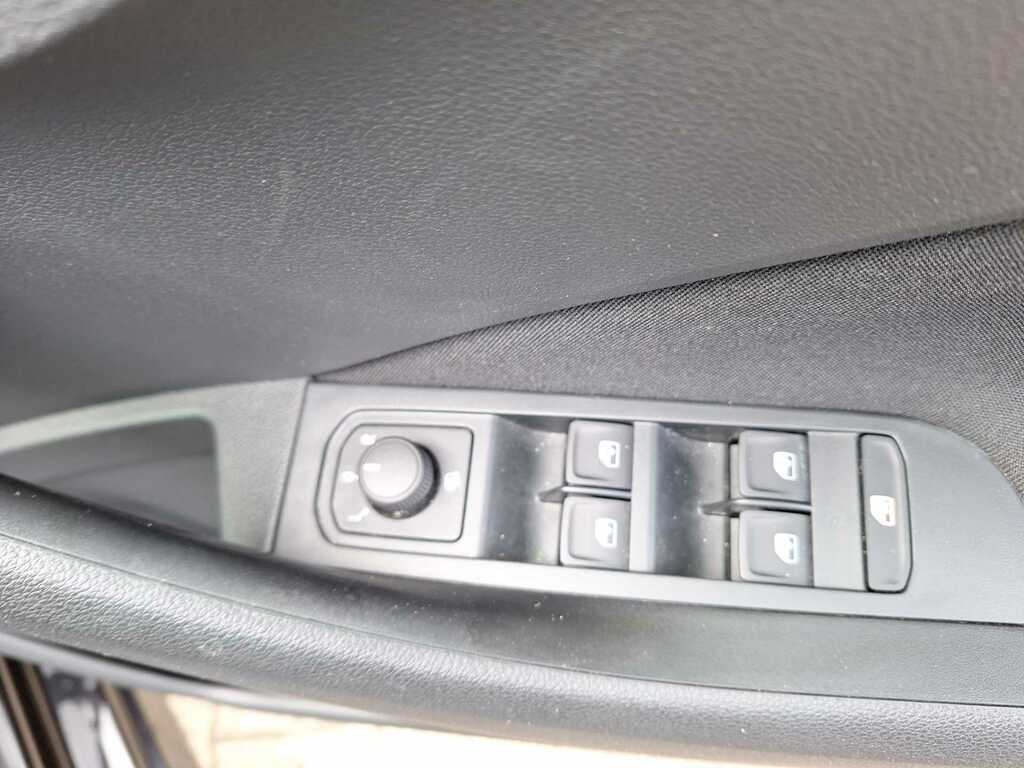 Skoda Kamiq Se Edition Blue #9