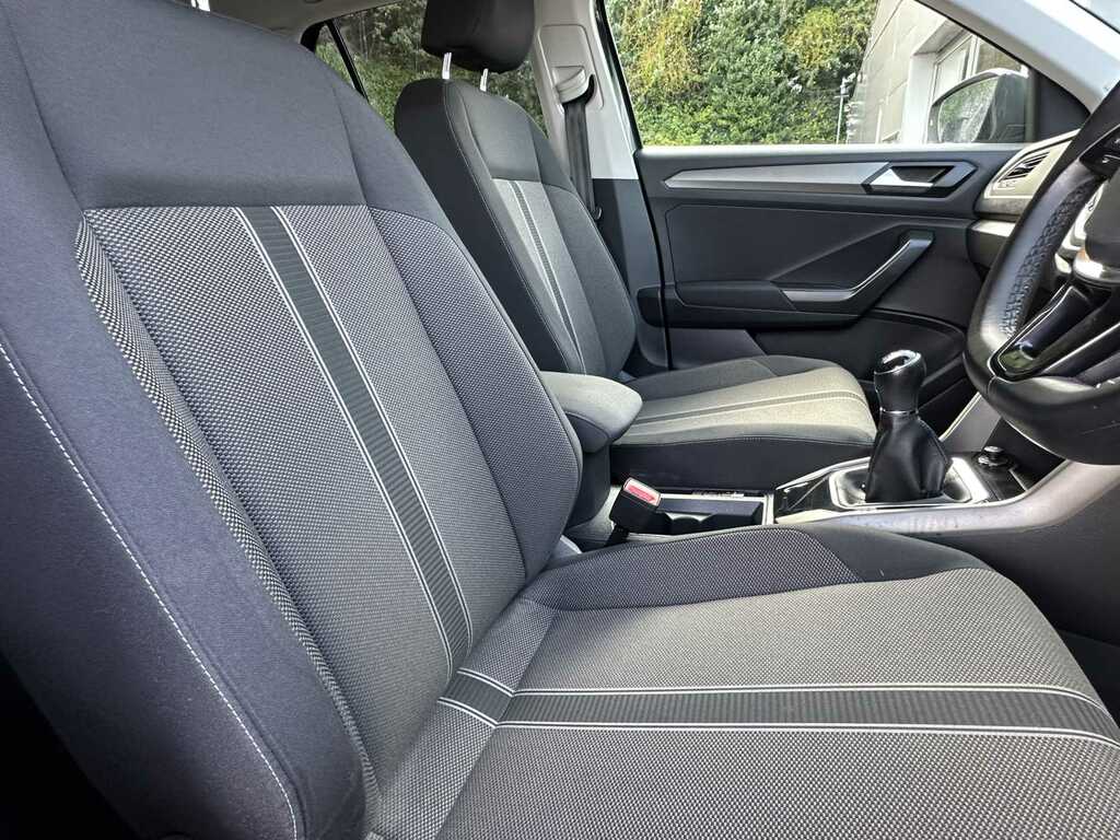 Volkswagen T-Roc T-roc Se Tsi Red #8