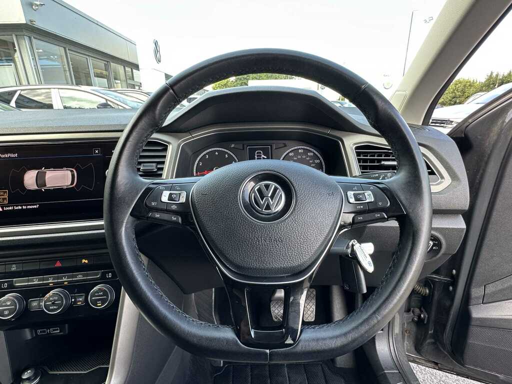 Volkswagen T-Roc T-roc Se Tsi Red #16
