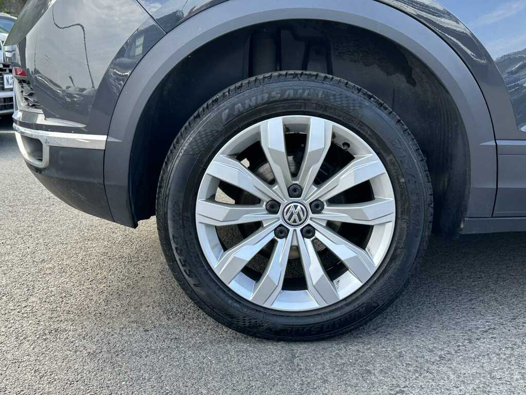 Volkswagen T-Roc T-roc Se Tsi Red #3