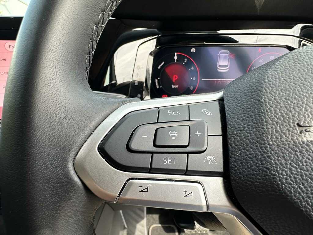 Volkswagen e-Golf 1.5 Etsi Mhev R Line Estate Hybrid Dsg Grey #17