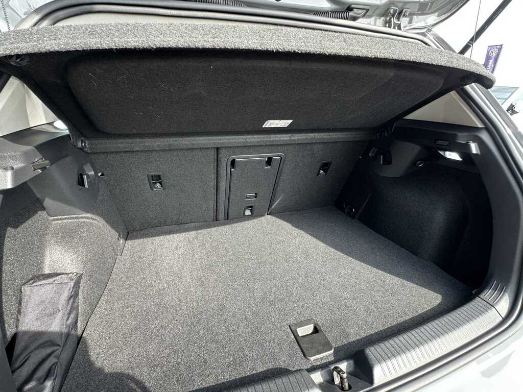 Volkswagen e-Golf 1.5 Etsi Mhev R Line Estate Hybrid Dsg Grey #5