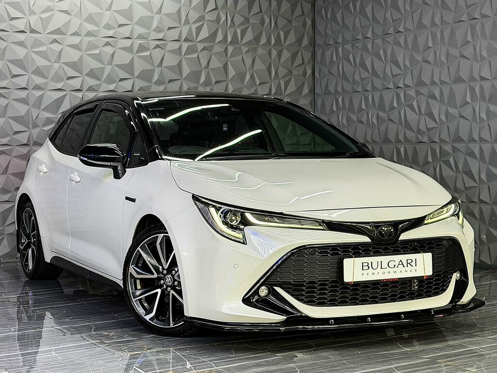 Toyota Corolla Top Spec Pearl White Hud U969 White #5