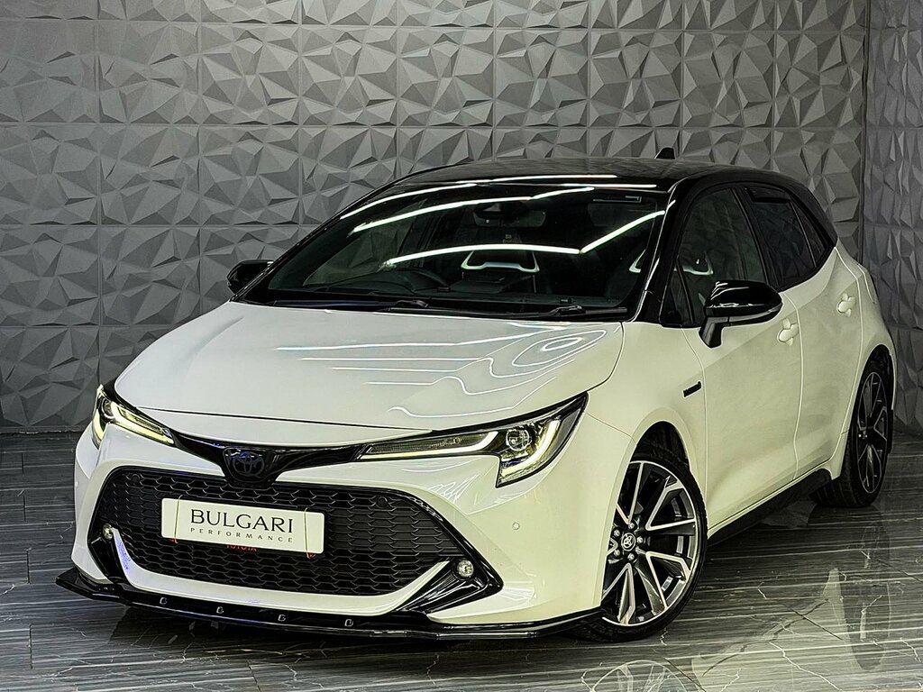 Toyota Corolla Top Spec Pearl White Hud U969 White #2