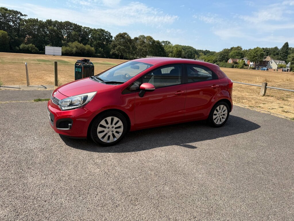 Kia RIO 1.4 Crdi Ecodynamics 2 Hatchback Red #4