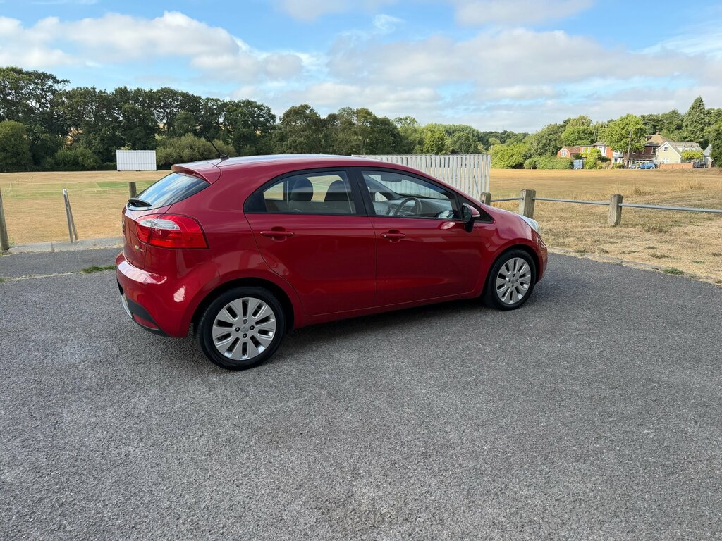 Kia RIO 1.4 Crdi Ecodynamics 2 Hatchback Red #3